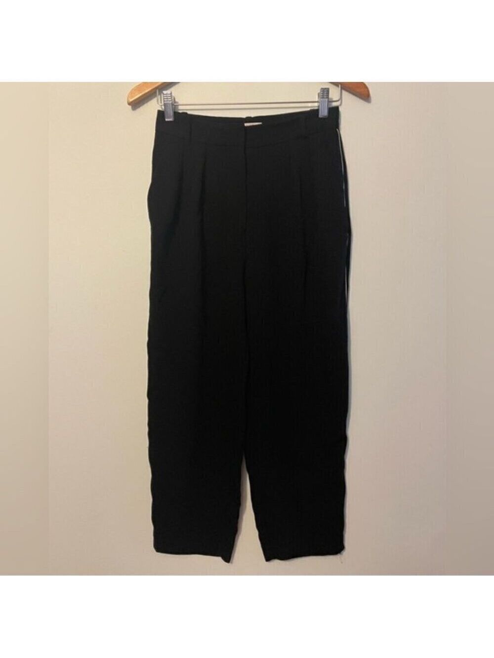 Aritzia Babaton Black Trousers Size 4